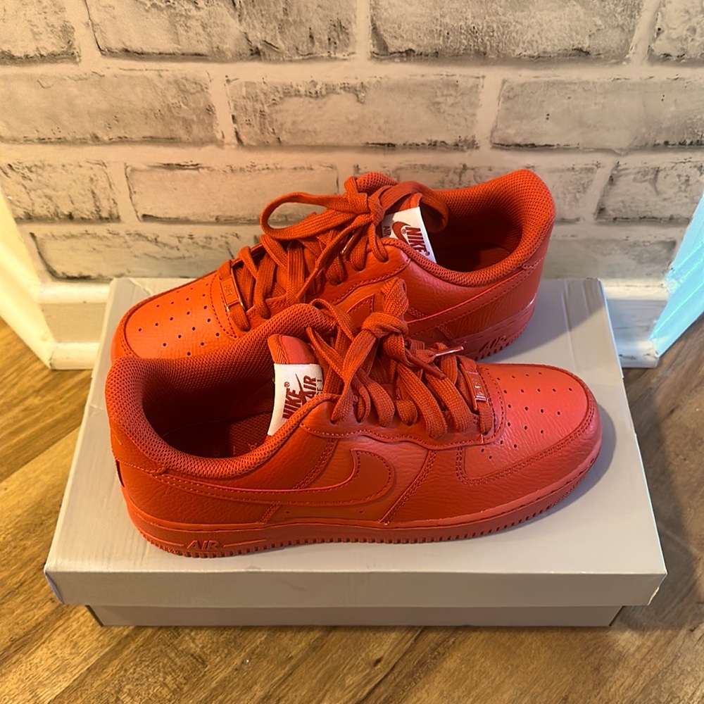 Nike Air Force 1 Low '07
Triple Orange (Women's)